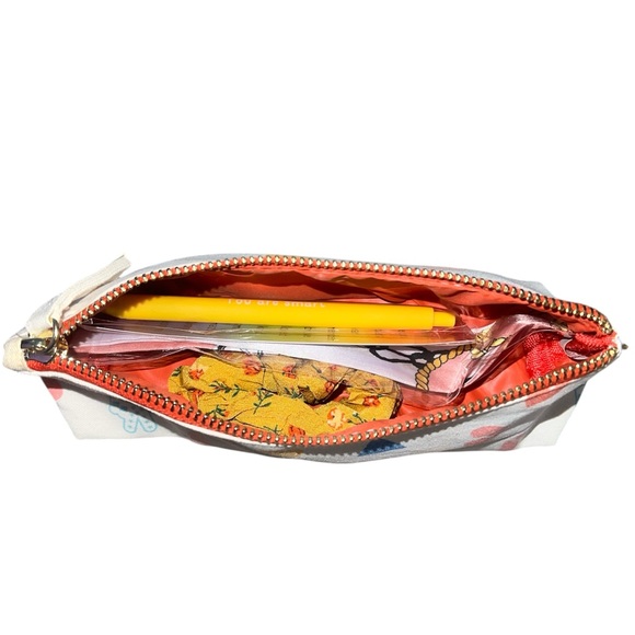 1 Colorful Cosmetic Pouch with Accessories (buy now) - Picture 2 of 4